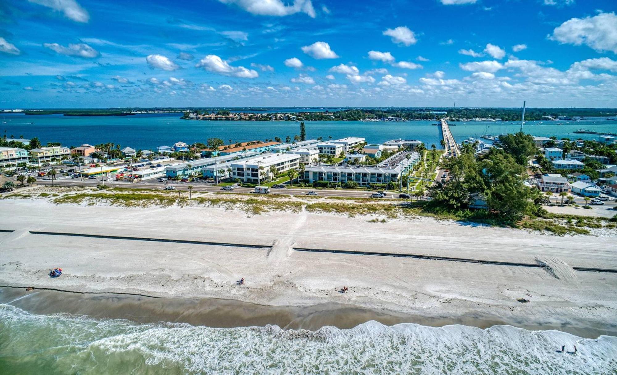 Anna Maria Island Beach Palace Bradenton Beach Exterior foto